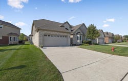 30466 Berghway Trail, Warren, MI 48092