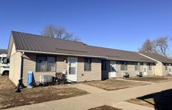 1115 CENTRAL AVE, Hawarden, IA 51023