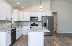 16854 E SUMMIT AVE, ELKTON, VA 22827