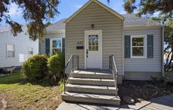 631 11th Street N, Moorhead, MN 56560
