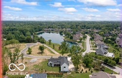 4867 Lakeview Drive, Greenwood, IN 46143