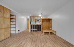 425 Orange St, Oakland, CA 94610