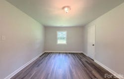 131 Highland Point Avenue, Harmony, NC 28634
