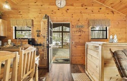1663 S Mountain View Road Road, Sevierville, TN 37876