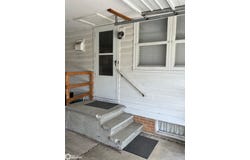 909 1St Avenue SE, Clarion, IA 50525
