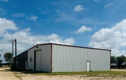 1106 W Kilpatrick Avenue, Cleburne, TX 76033