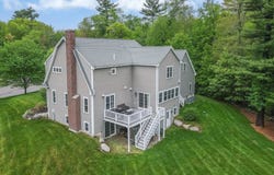 4 Buckskin Dr, Mansfield, MA 02048