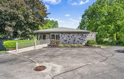 155 E Cross Street, Clarksville, MI 48815