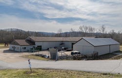 1321 Dupont Road, Parkersburg, WV 26101