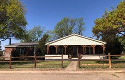 203 N Pine Street, McLean, TX 79057