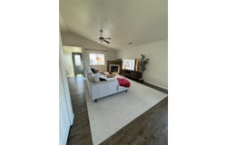 2694 Pinto Ln, IA 52240