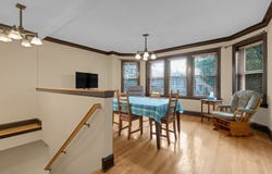 5609 N Mango Avenue, Chicago, IL 60646