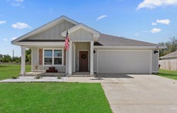 810 Otto Loop, Crestview, FL 32539