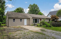 922 Central Row Rd Road, Elsmere, KY 41018