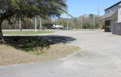 1041 S Madison Street, Whiteville, NC 28472