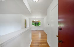 881 LINN AVE, Oregon City, OR 97045