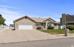 1816 W 400 N, West Point, UT 84015