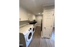 909 E Davie Street, Raleigh, NC 27601