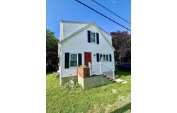 23 Bardsley St, Acushnet, MA 02743