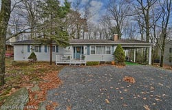 36 MAPLEWOOD Road, Lake Harmony, PA 18624