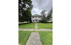 201 Vogel Avenue, Ottumwa, IA 52501