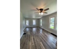 210 E 2nd Street, MOUNT CARMEL, IL 62863