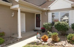 1334 W Grant Street, Bremen, IN 46506-2211