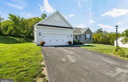 61 HUNTMASTER Drive, HANOVER, PA 17331
