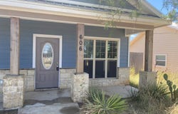 606 W Ollie, Llano, TX 78643