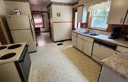 28 Eastland Avenue, Millinocket, ME 04462