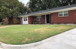 705 Gayle Street, Burkburnett, TX 76354