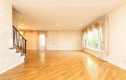 2465 S Belvoir Boulevard, University Heights, OH 44118