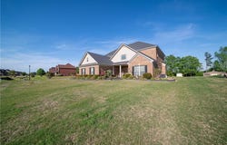 10 Registry Way, Fort Mitchell, AL 36856