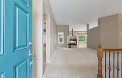 9513 E Greenbriar St, Wichita, KS 67226