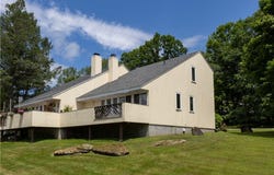 210 Mountainside Circle, Roxbury, NY 12474