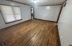 316 S 12th and 1/2 Street, Vincennes, IN 47591