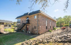 1135 Twin Points Road, Hot Springs, AR 71913