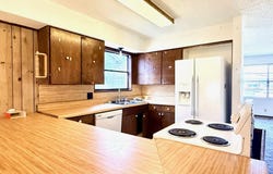 1954 E Booth Street, Paris, TX 75460