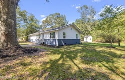 251 Old 87 Road, Riegelwood, NC 28456