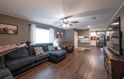 1017 County Road 15390, Deport, TX 75435
