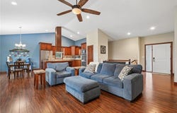 716 Tiburan Lane NE, Cedar Rapids, IA 52402