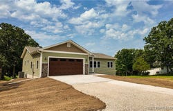 21 Meadow Lake Circle, Eldon, MO 65026