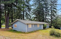 17144 PARKVIEW DR, Brookings, OR 97415