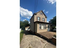 724 3rd St, Lyndhurst Twp., NJ 07071-2814