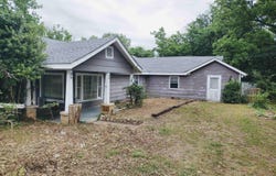 205 N Peabody, Mountain View, AR 72560