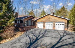 109 Little Doe Lane, East Stroudsburg, PA 18301