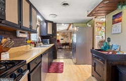2113 NEWVILLE ROAD, CARLISLE, PA 17015
