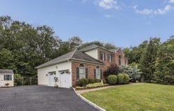 5 Samuel Ct, Hanover Twp., NJ 07927-1200