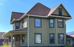 1323 5th Avenue, Grinnell, IA 50112