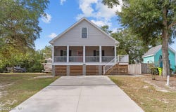 101 SW 28th Street, Oak Island, NC 28465